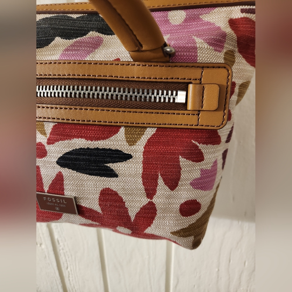 Fossil Floral Handbag Purse Crossbody - Picture 6 of 16